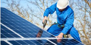 Installation Maintenance Panneaux Solaires Photovoltaïques à Le Segur